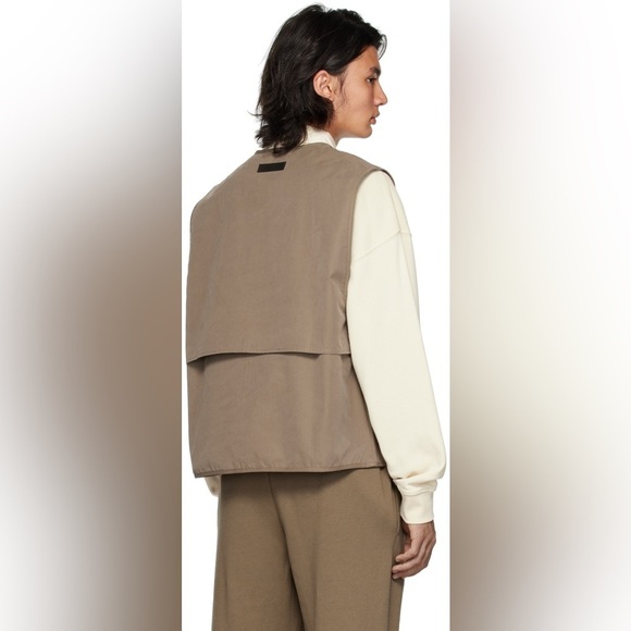 FEAR OF GOD ESSENTIALS Brown Zip Vest - Picture 3 of 6